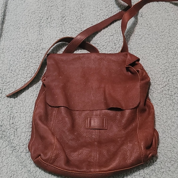 Duluth Trading Co Handbags - Leather convertible backpack/purse